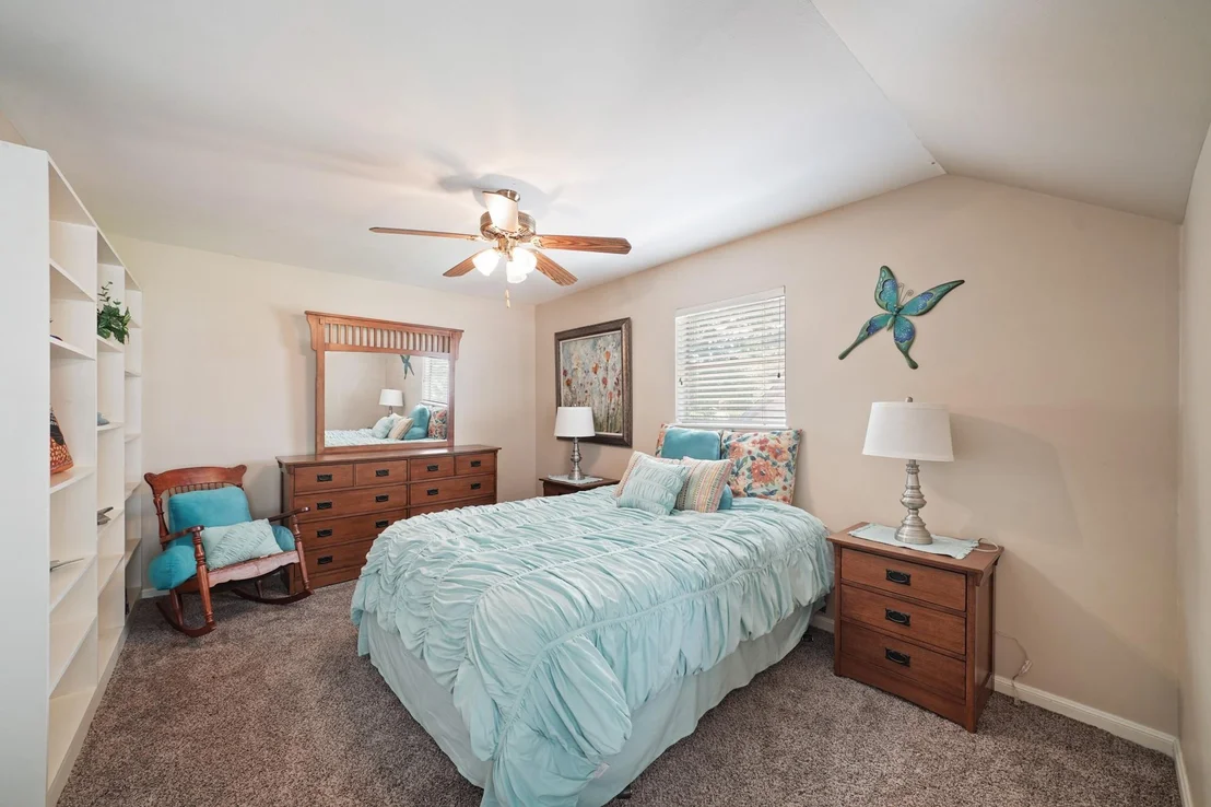 Photo of 5815 Queensgate Drive