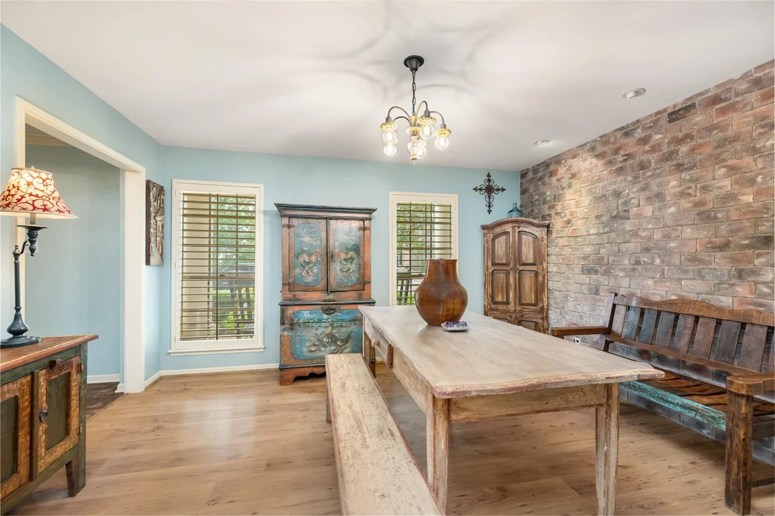 Photo of 5606 Foresthaven Drive