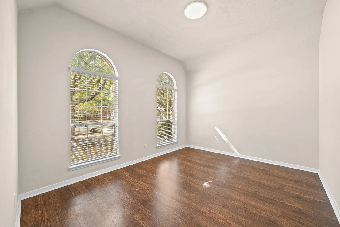 Photo of 18510 Lodgepole Pine Street