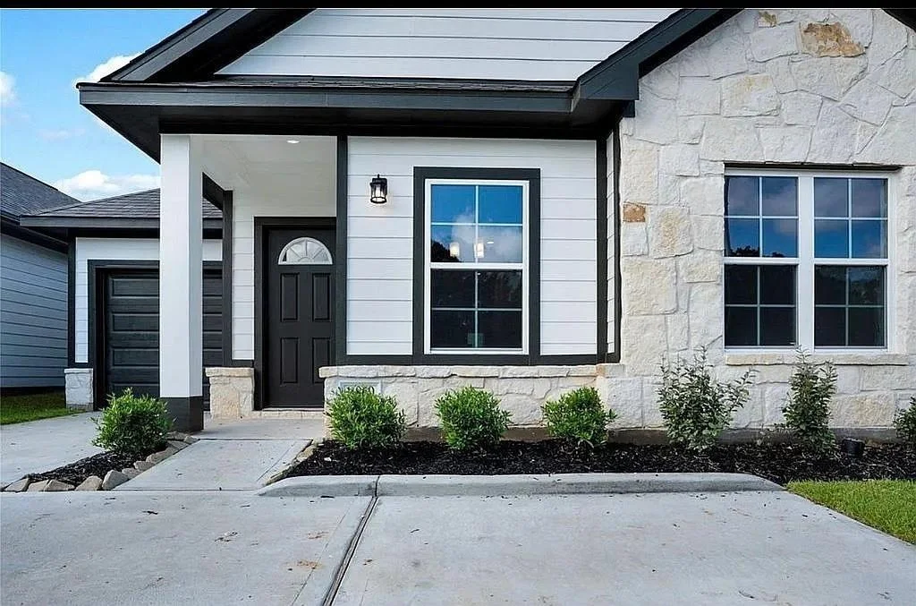 Photo of 11869 E Gate Drive
