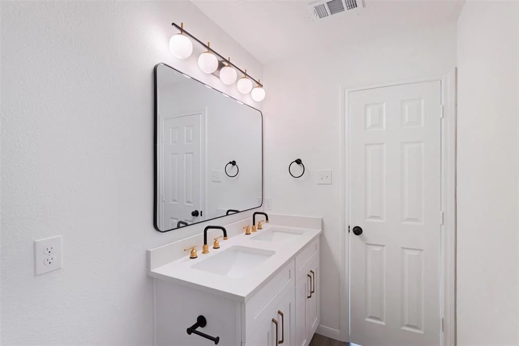 Photo of 21511 Pepperberry Trail