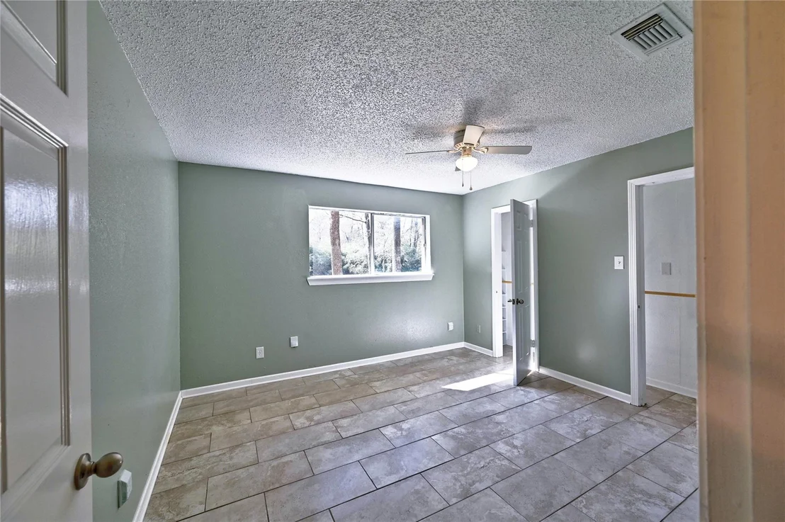 Photo of 15823 Stagecoach Road