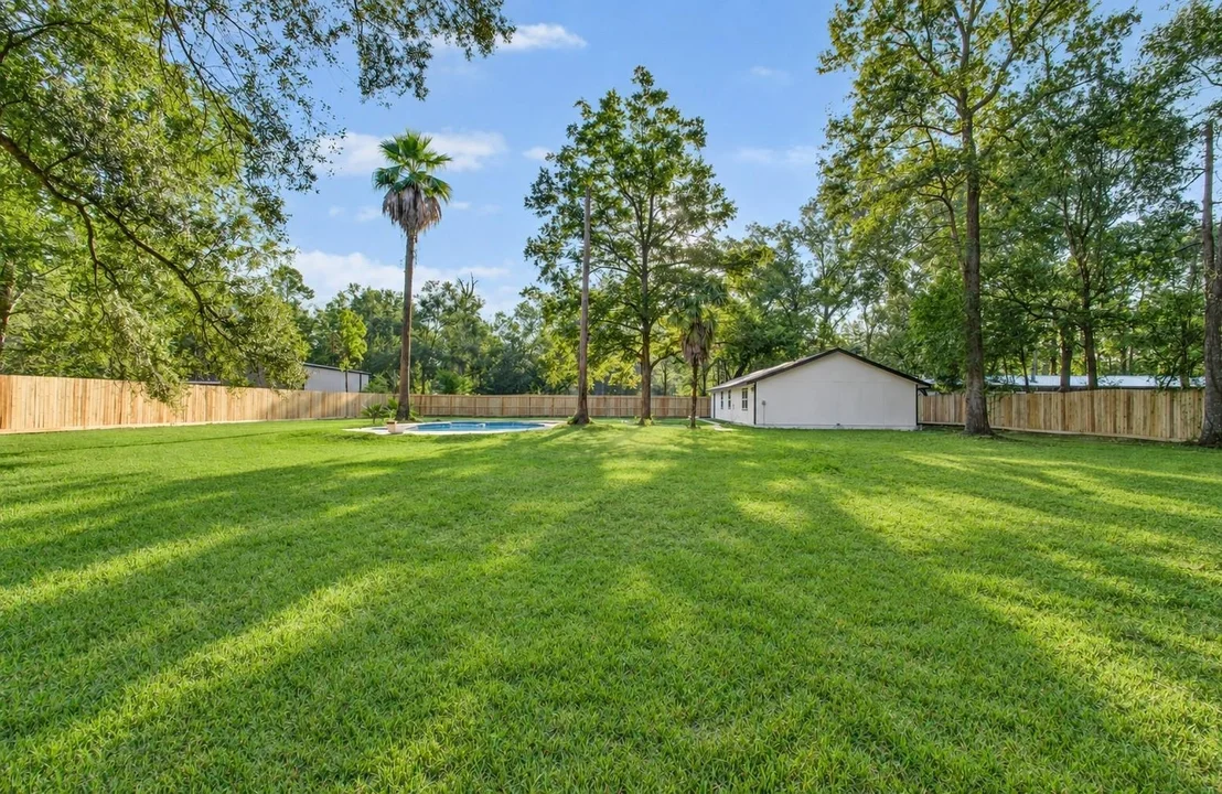 Photo of 16718 Charleston Drive