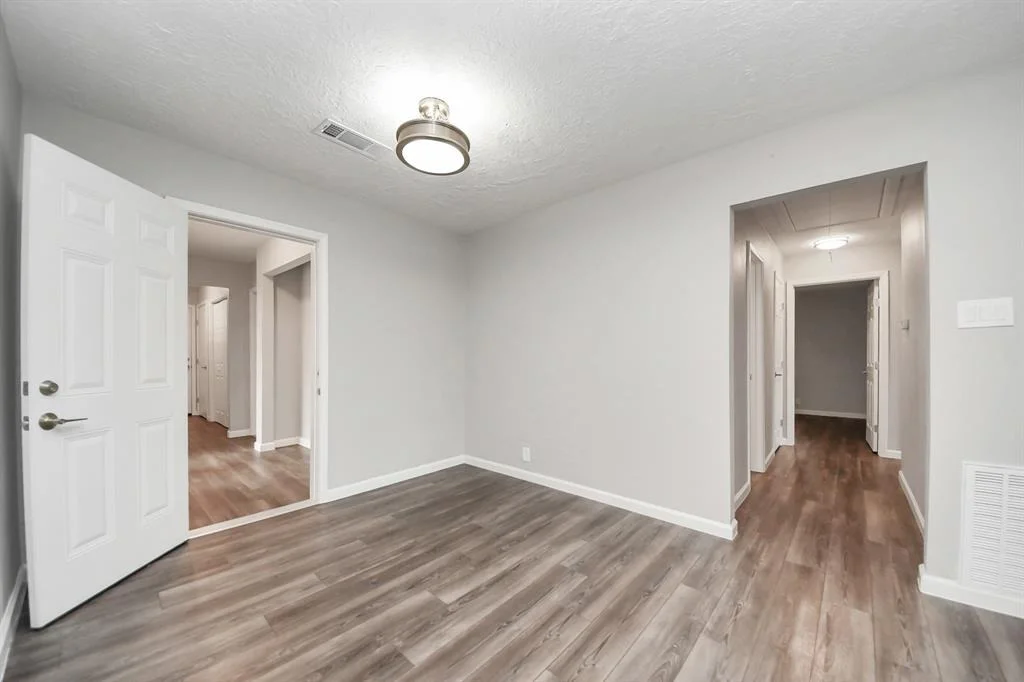 Photo of 3111 Tanglebriar Drive