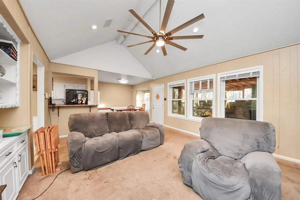 Photo of 20521 Lakeside Drive