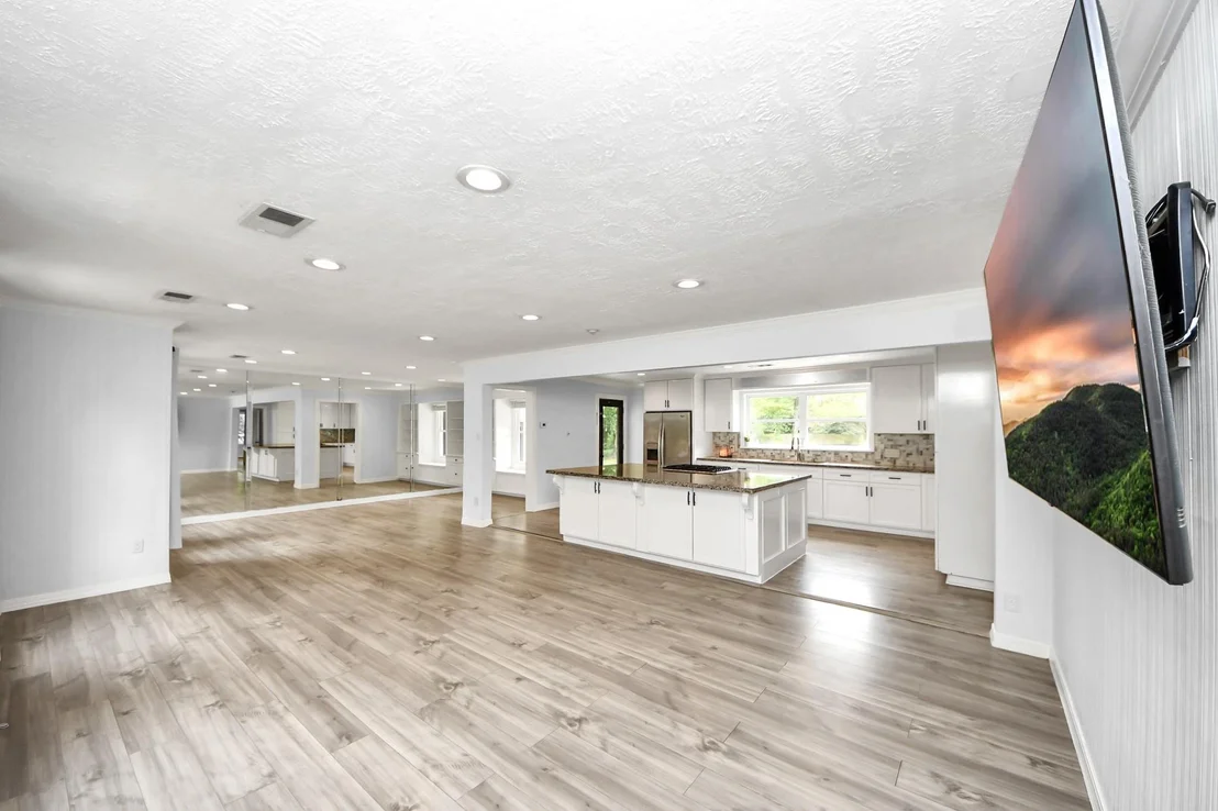 Photo of 7439 Santa Fe Drive