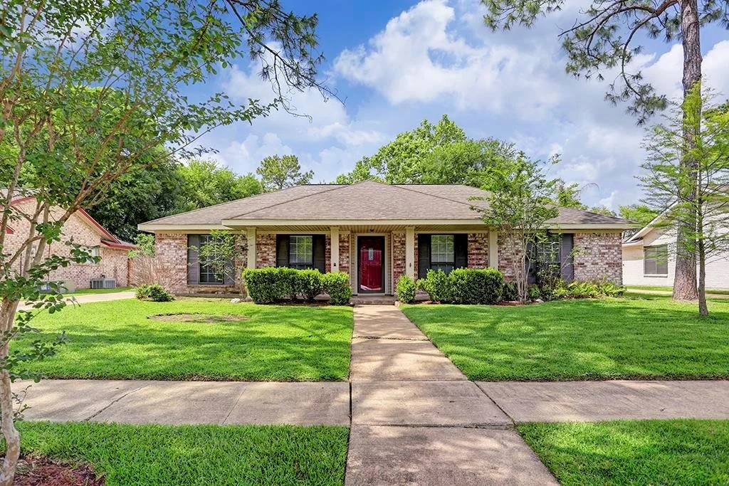 Photo of 12426 Attlee