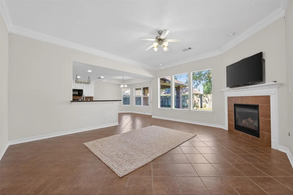 Photo of 3327 Willowbend Road