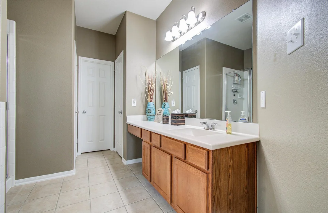 Photo of 1706 Zeppelin Circle