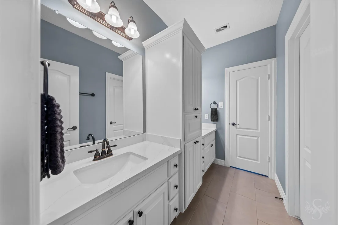 Photo of 3635 River Bend Drive