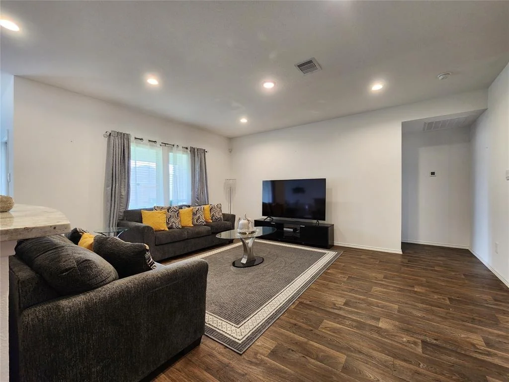 Photo of 21607 Violet Ridge Road