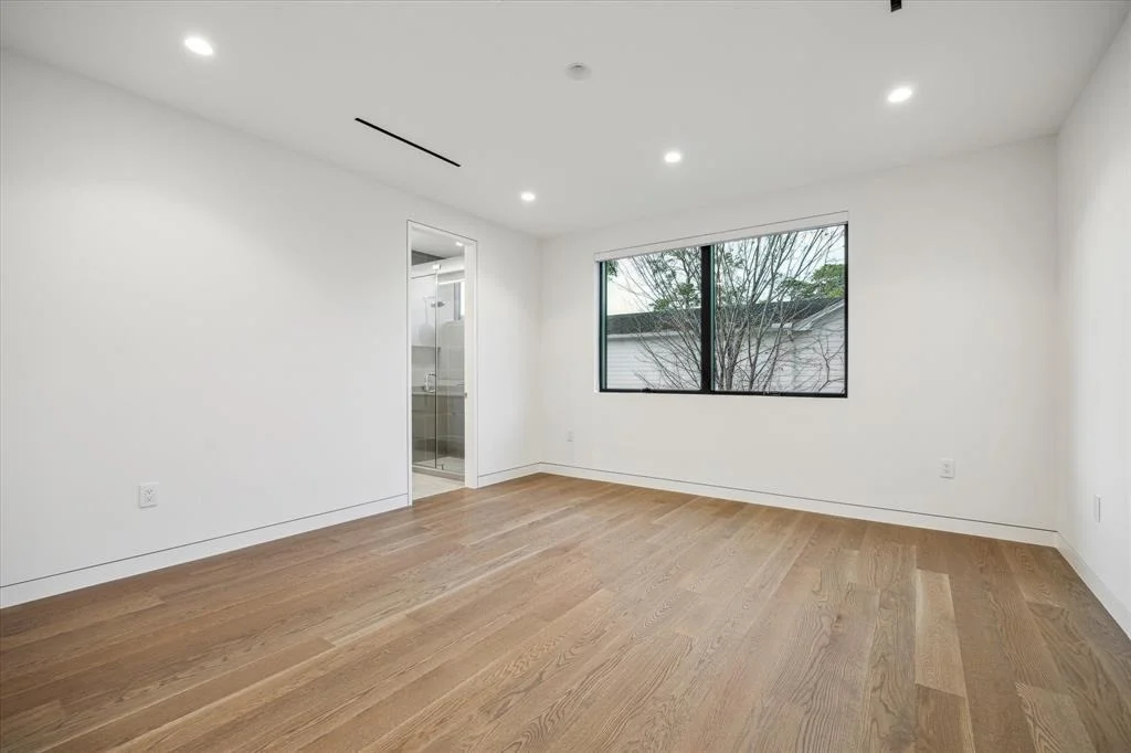 Photo of 305 Knipp Road