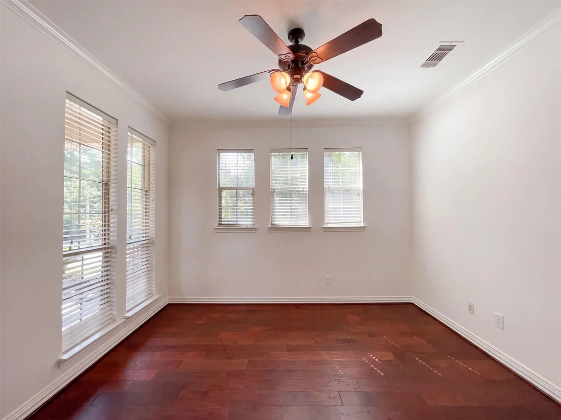 Photo of 312 Overland Trace