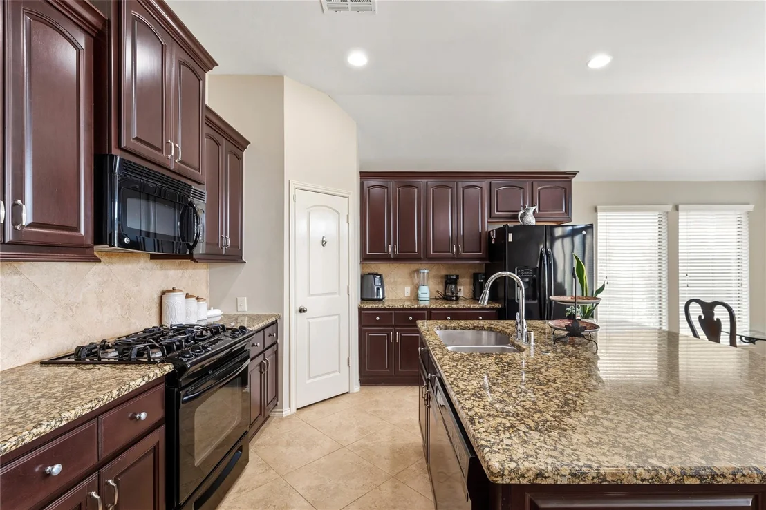 Photo of 25626 Lockspur Drive