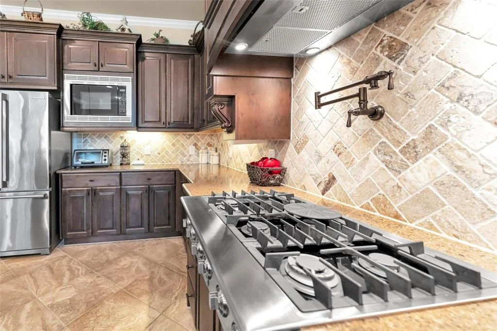 Photo of 203 Gaillardia Court