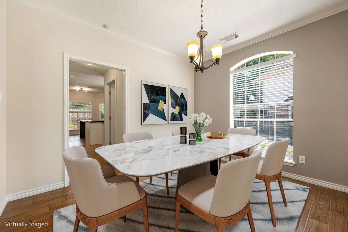 Photo of 303 S Cypress Estates Circle