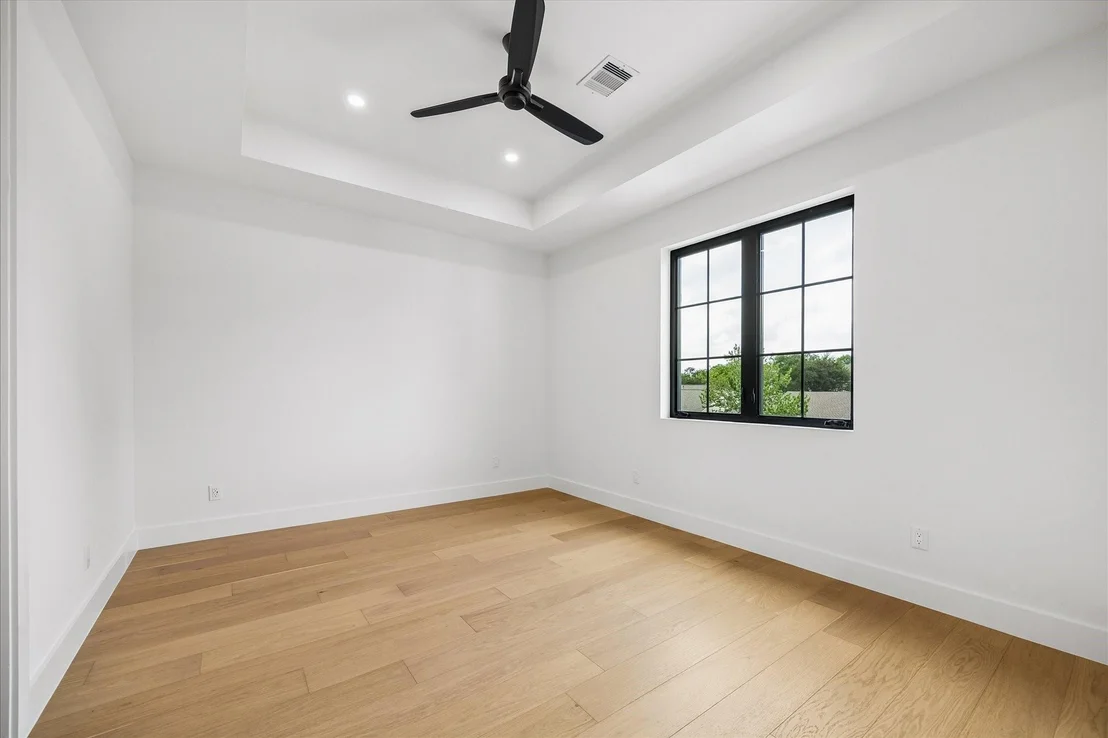 Photo of 6213 Overbrook Lane