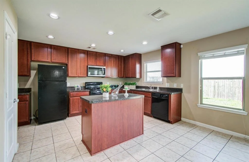Photo of 810 Ellerton Lane