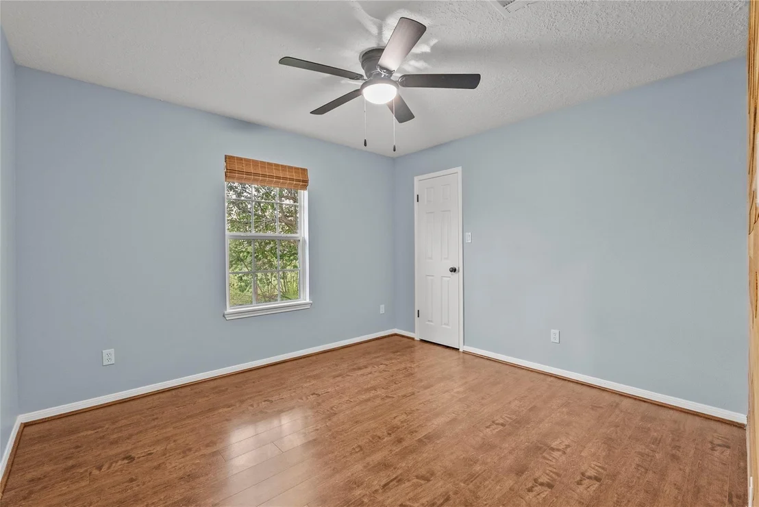 Photo of 14621 Cedar Street