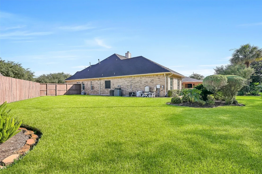Photo of 906 High Ridge Circle