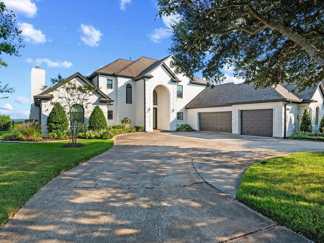 Photo of 993 Sandy Court