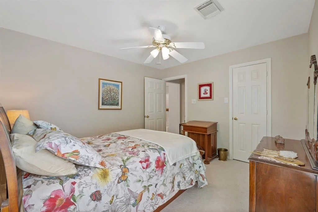 Photo of 143 N Wimberly Way