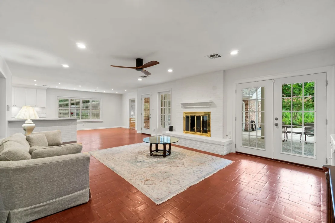 Photo of 26926 Maplewood Drive