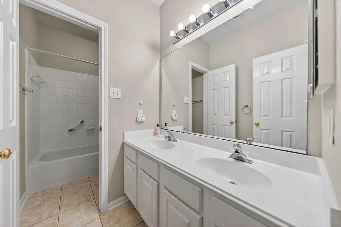 Photo of 727 N Elder Grove Drive