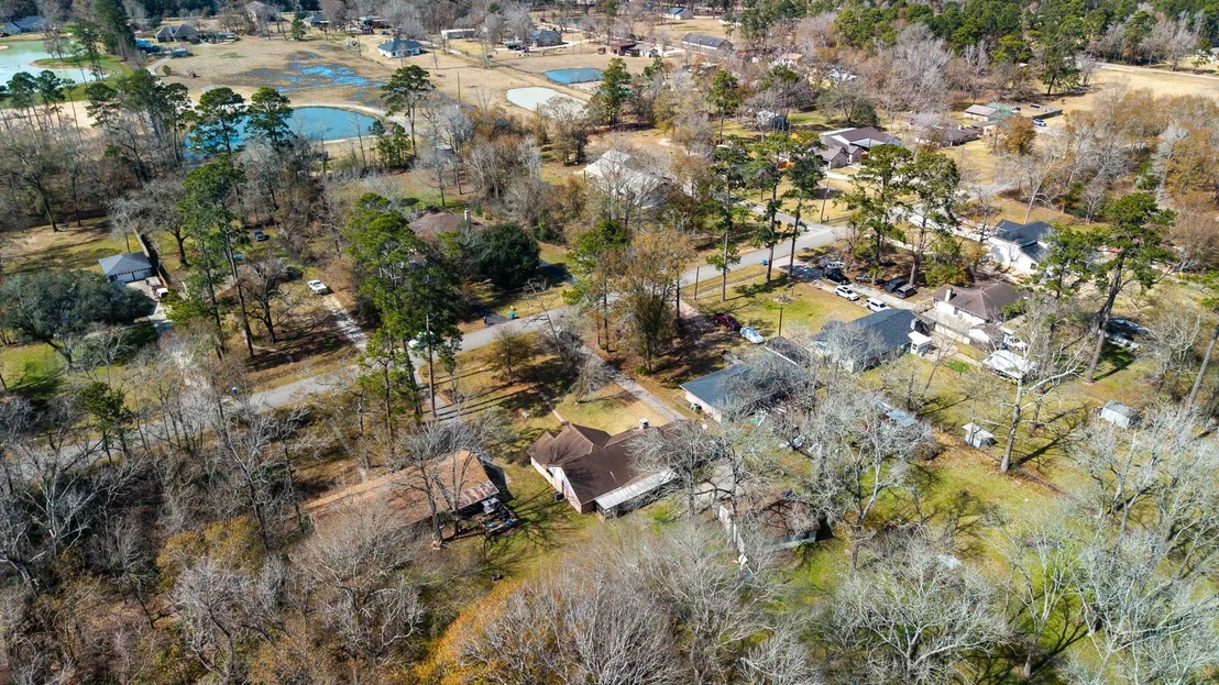 Photo of 20427 Lakeside Drive