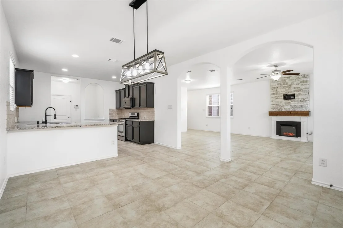 Photo of 3611 Sumner Lodge Drive