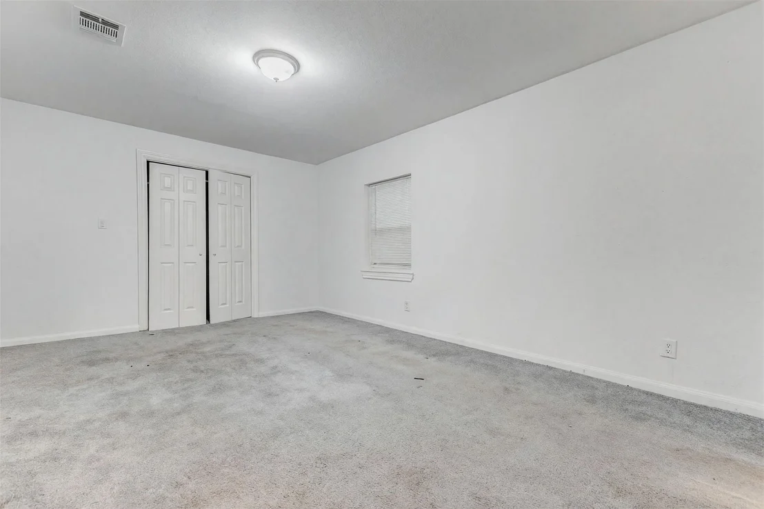 Photo of 907 Whitaker Avenue