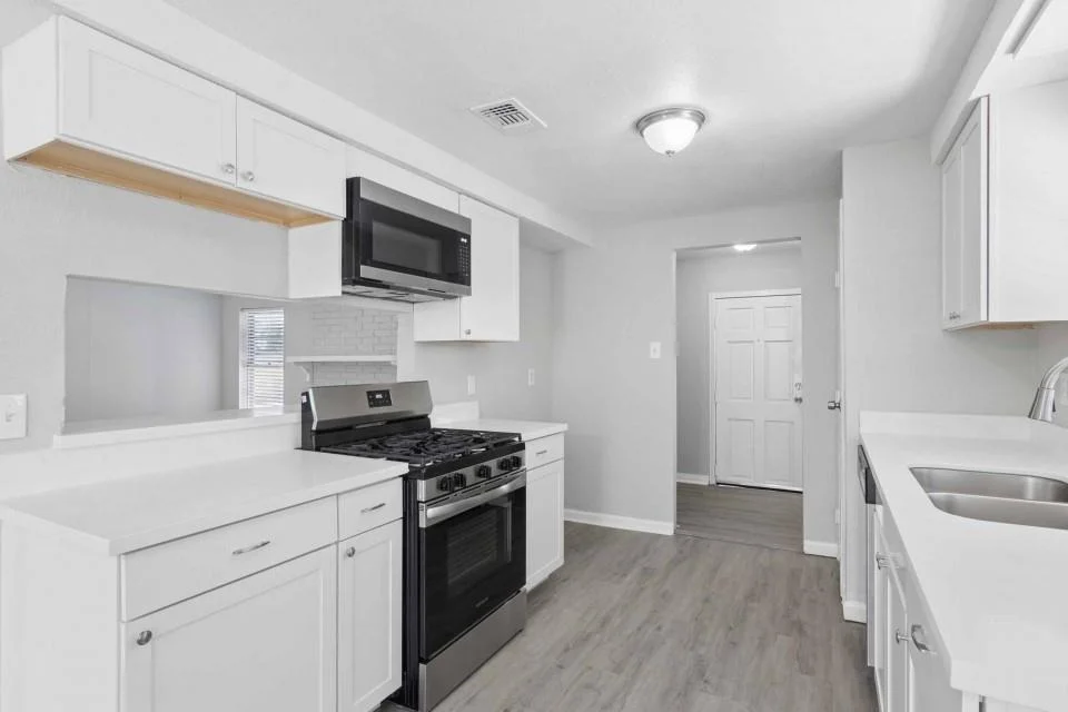 Photo of 123 Lone Oak Drive