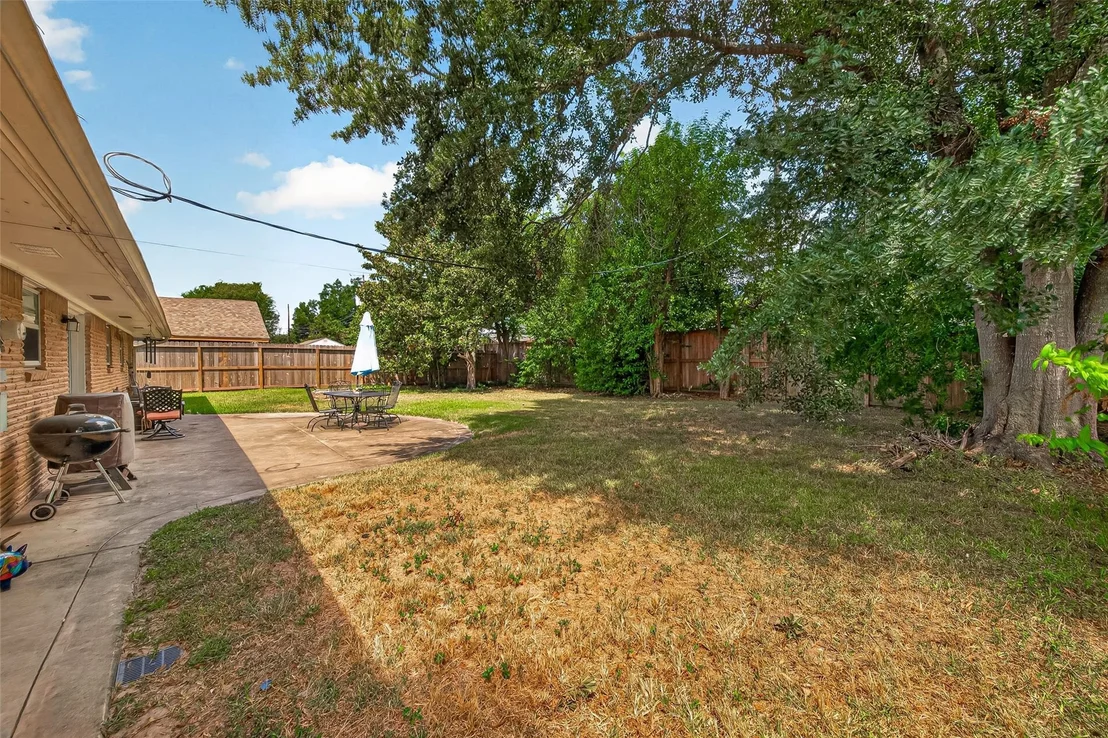 Photo of 10418 Hazelhurst Drive