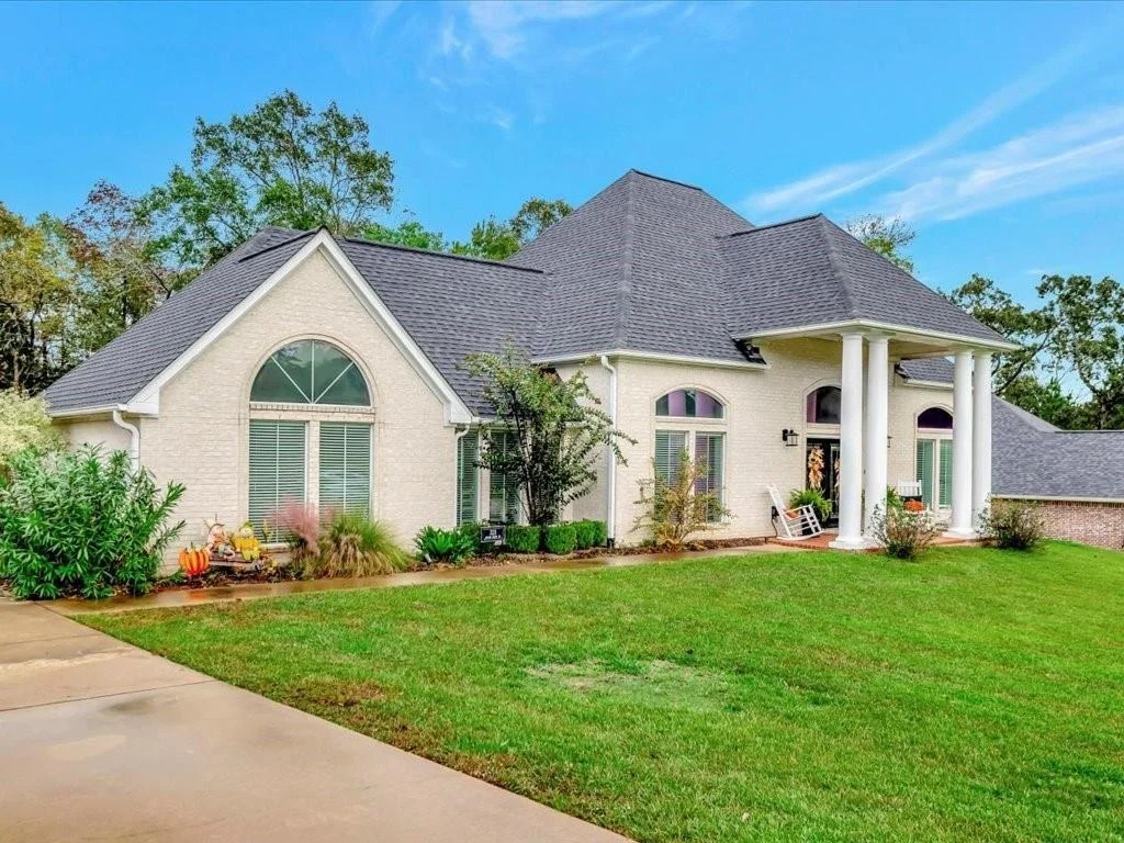 Photo of 325 Spring Creek Drive