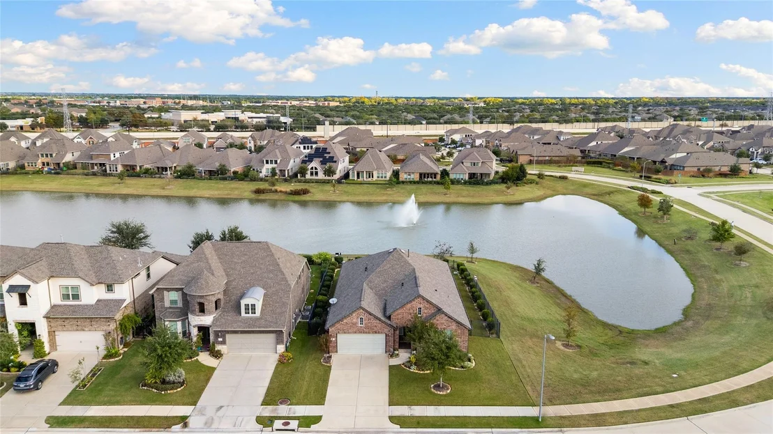 Photo of 24718 Tanoureen Drive