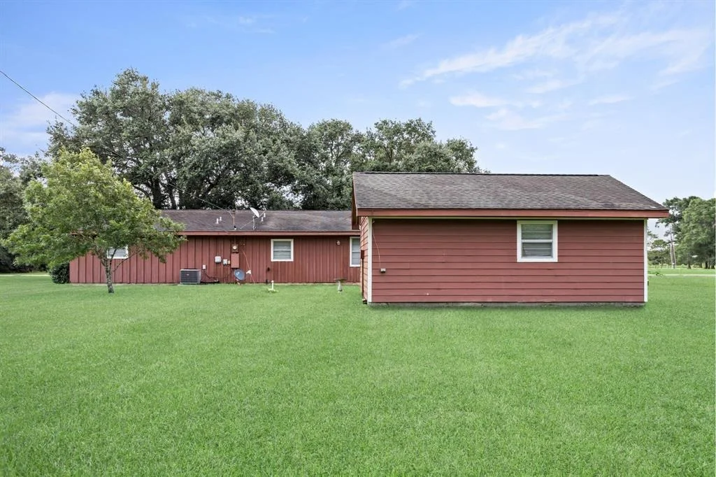 Photo of 17976 Magnolia Drive
