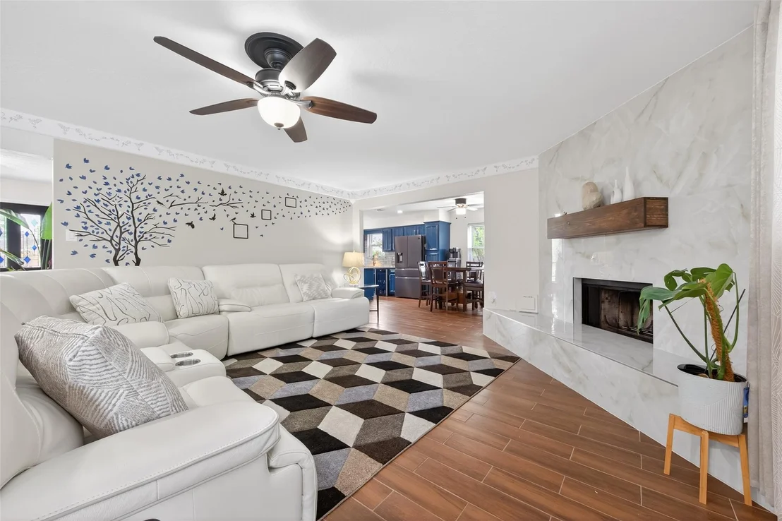 Photo of 5722 Arncliffe Drive