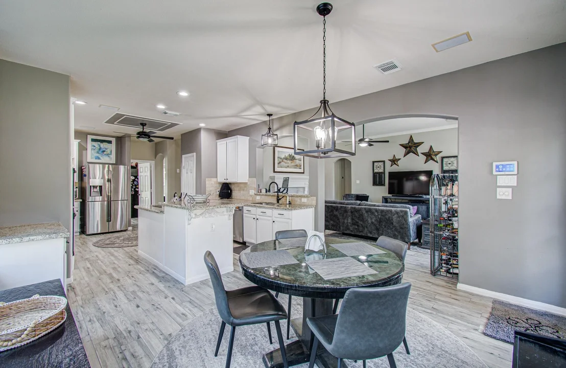 Photo of 9215 Horse Cave Circle