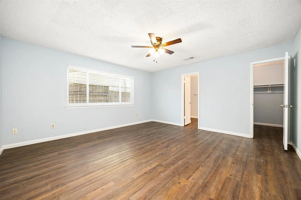 Photo of 12027 Fairpoint Drive