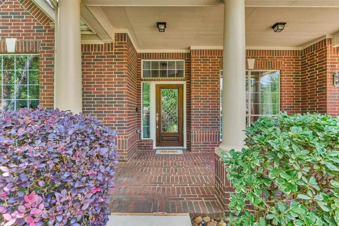 Photo of 11 N French Oaks Circle