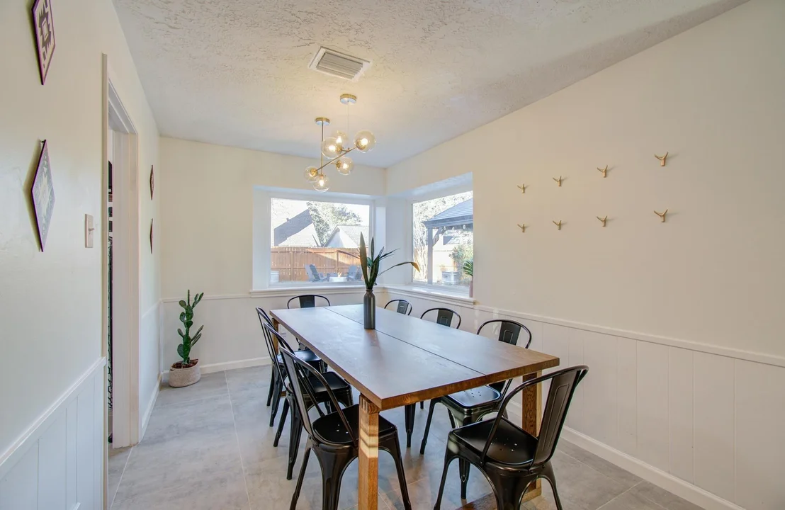 Photo of 9614 Springmont Drive