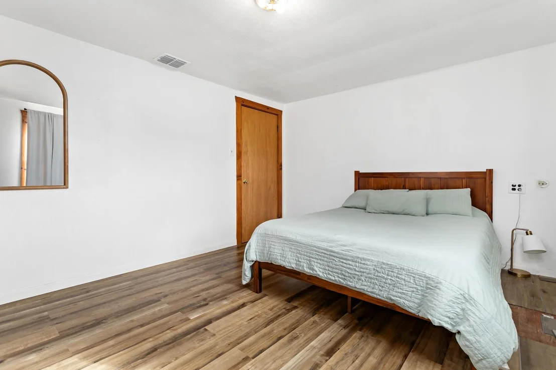 Photo of 606 Avenue A