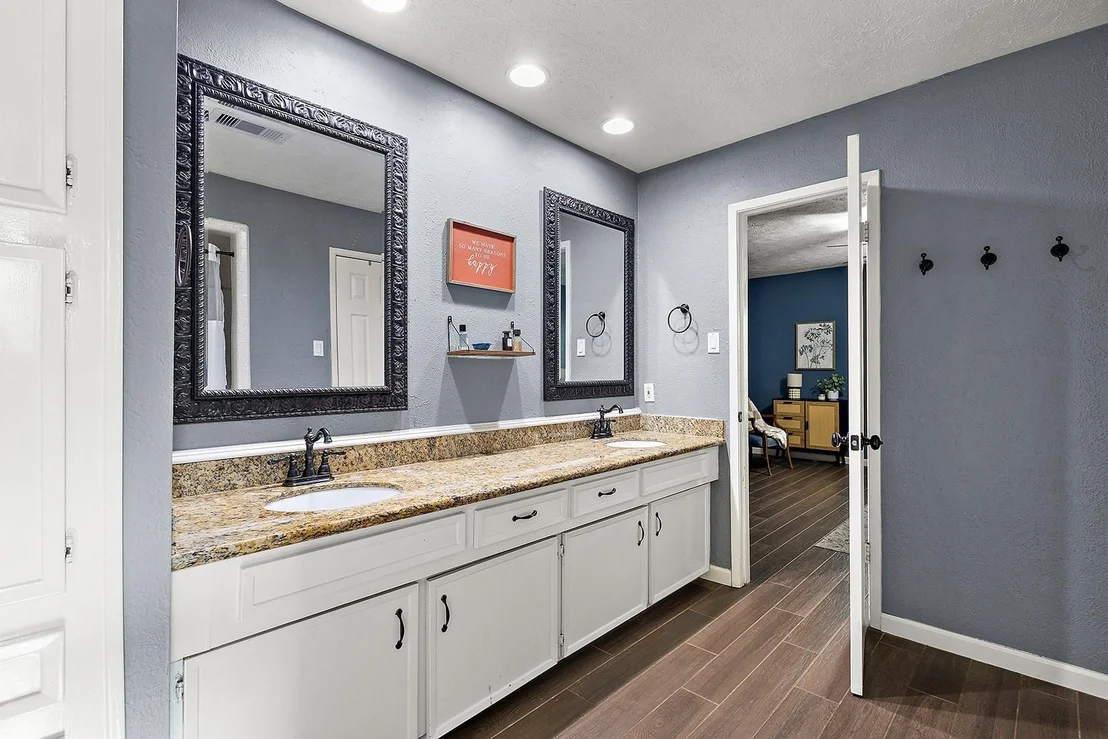 Photo of 21331 Park Bluff Drive