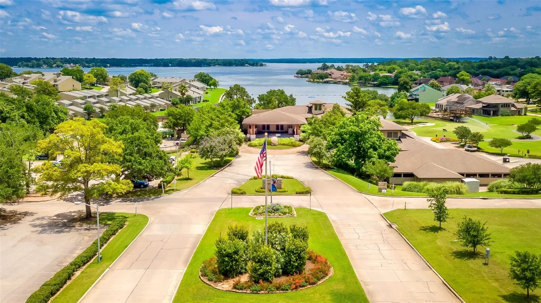 Photo of 154 Lakeside Drive