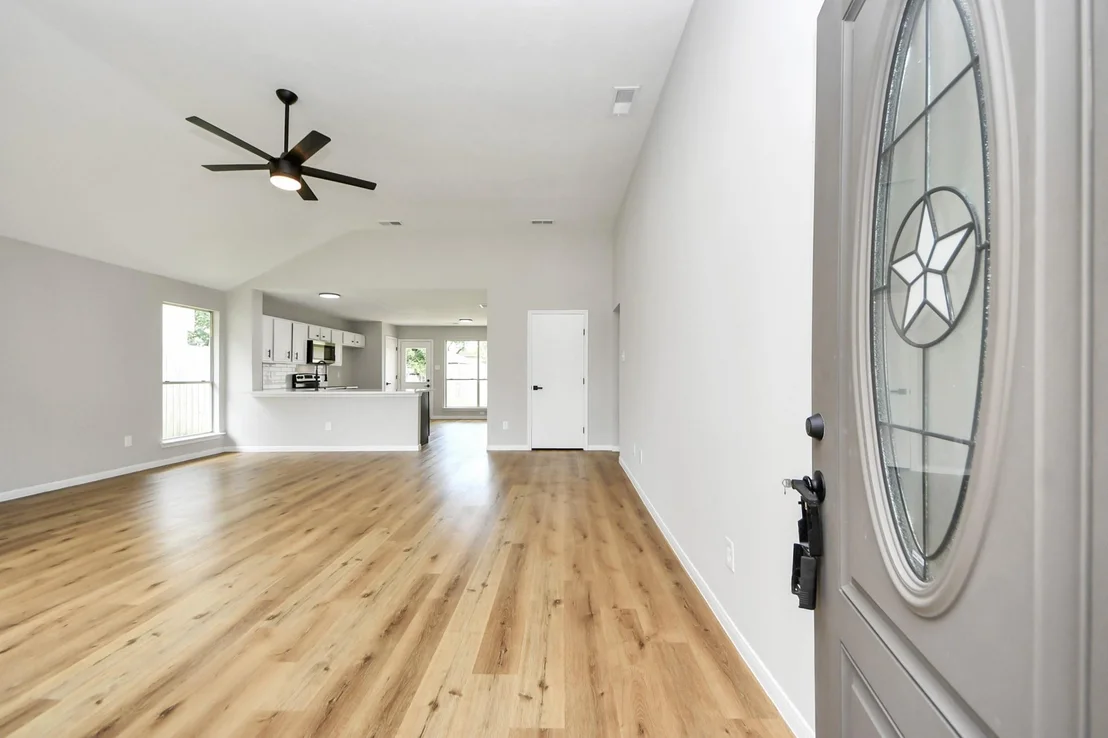 Photo of 15307 Streatham Circle
