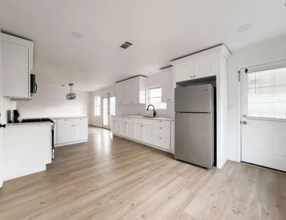 Photo of 6301 Rowan Lane