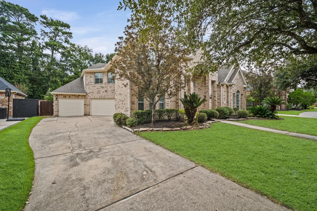 Photo of 5510 Darschelle Drive