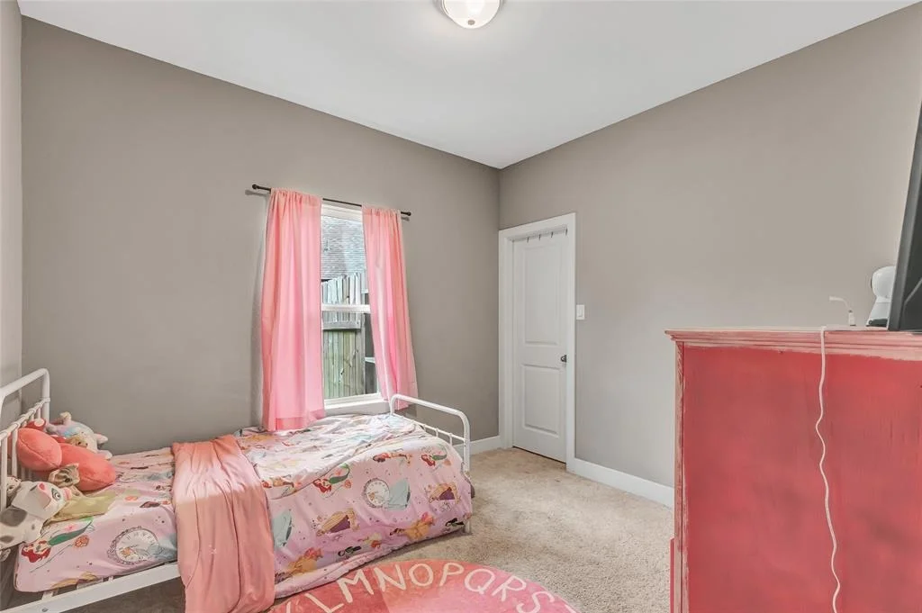 Photo of 412 Pebble Drive