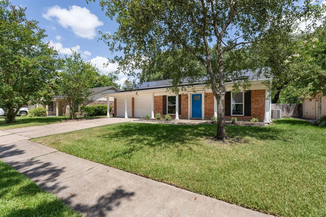 Photo of 12310 Whittington Drive