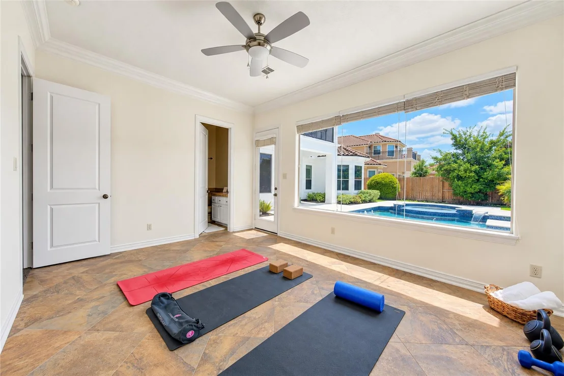 Photo of 14014 Hampton Cove Drive